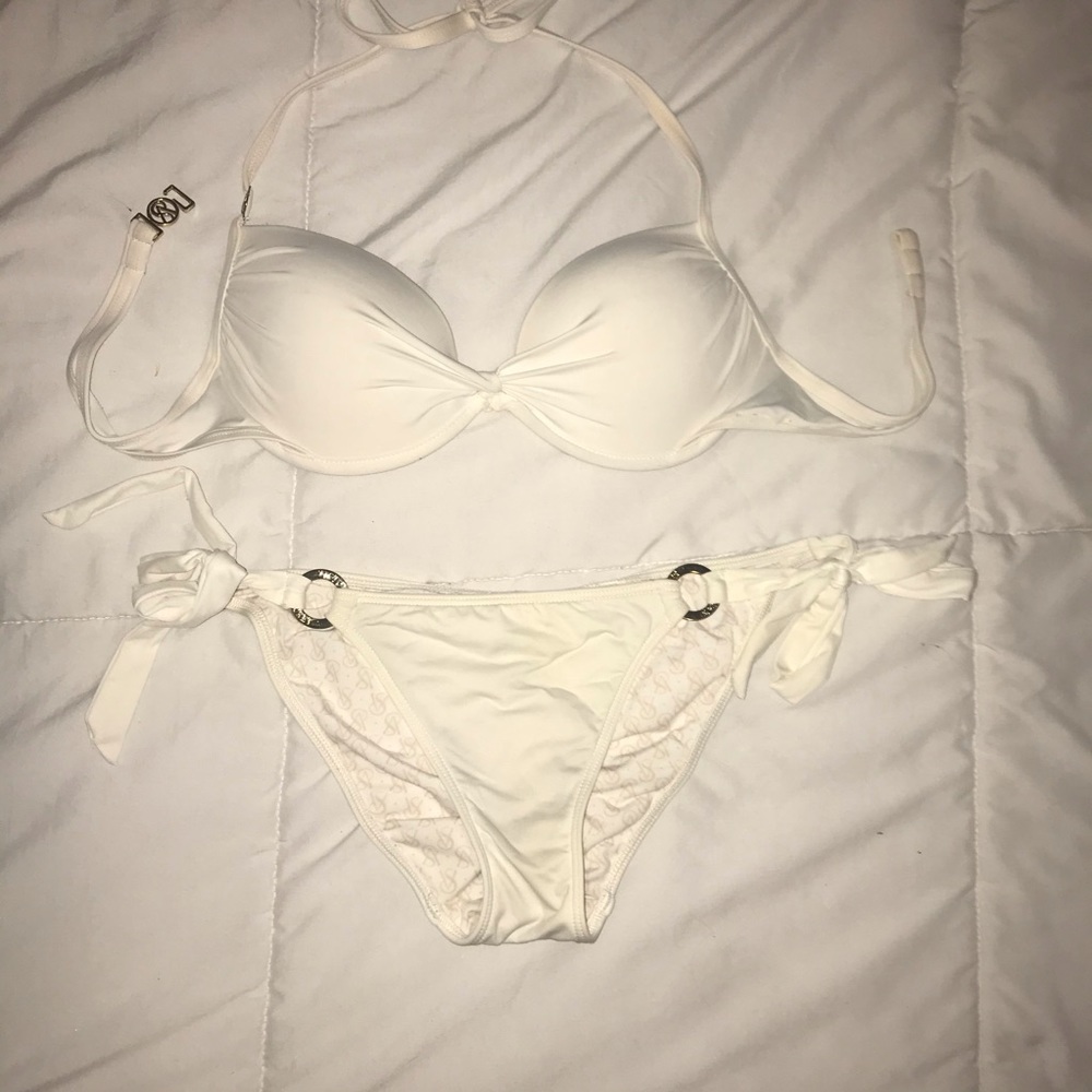 5 for $15 // Victoria’s Secret Bikini